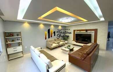 Imagem: A casa possui 4 Dormitórios, 4 Banheiros, 3 Vagas na garagem