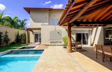 Imagem: A casa em condomínio possui 5 Dormitórios, 5 Banheiros, 4