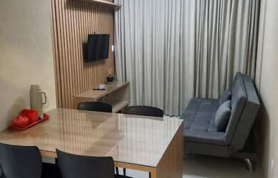 Imagem: O apartamento possui 1 Dormitório, Acomodam 4 pessoas, 1 Vaga
