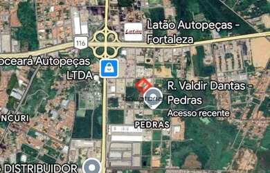 Imagem: O terreno à venda possui e está localizado em Pedras, Fortaleza