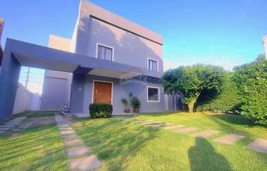 Imagem: A casa em condomínio possui 4 Dormitórios, 5 Banheiros, 3