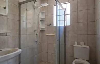 Imagem 6: Sala, cozinha, banheiro, área de serviço com banheiro