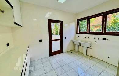 Imagem 10: RR8027 Casa 520m² CONDOMÍNIO RESIDENCIAL 1 - OPORTUNIDADE - 4 Suítes 6 Vagas - Santana de