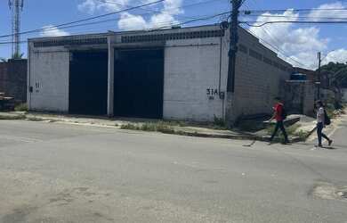 Imagem: O apartamento possui 1 Dormitório, 1 Banheiro, 5 Vagas na garagem