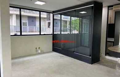 Imagem 8: Conjunto Comercial Integrado com 66m² de Área Privativa - Ao Lado do...