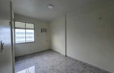 Imagem: O apartamento possui 2 Dormitórios, 2 Banheiros, 5 Vagas na