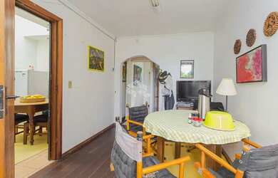 Imagem 8: Casa de 5 dormitórios no Bairro Menino Deus próxima a Orla do Guaíba