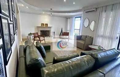 Imagem: O apartamento possui 4 Dormitórios, 5 Banheiros, 3 Vagas na