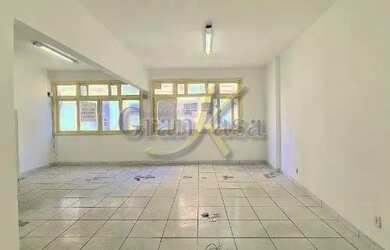 Imagem: O depósito possui 114m² de Área e está localizado em Centro