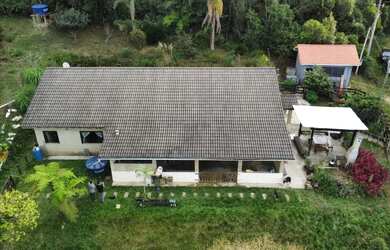 Imagem: A fazenda possui 226m² de Área e está localizado em Área