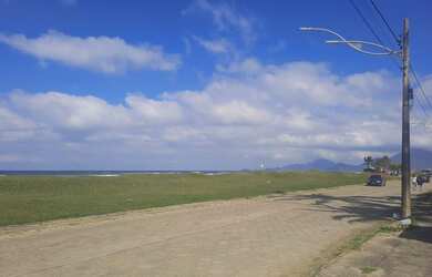 Imagem 2: Terreno de 330 metros quadrados a venda por 260 mil, em frente ao Mar