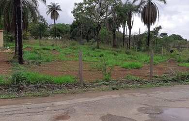 Imagem: O terreno possui 360m² de Área e está localizado em Centro