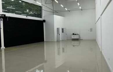 Imagem 3: Galpão/Depósito/Armazém para aluguel e venda tem 320 metros quadrados