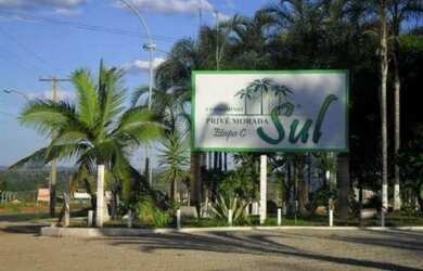 Imagem: O terreno está localizado em Setor Habitacional Jardim Botânico