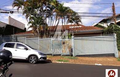 Imagem: O depósito possui 2 Vagas na garagem, 367m² de Área e está