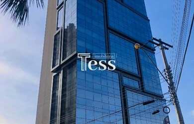 Imagem: O depósito possui 4 Vagas na garagem e 260m² de Área e está