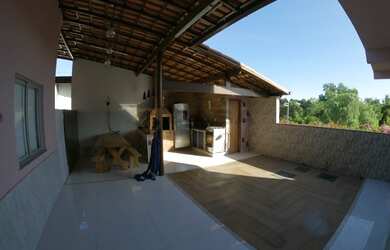 Imagem: A casa em condomínio possui 4 Dormitórios, 2 Banheiros, 3