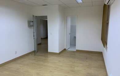 Imagem: O depósito possui 21m² de Área, Imóvel novo e está localizado