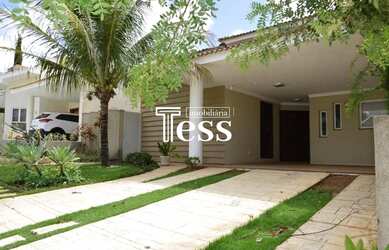 Imagem: A casa em condomínio possui 3 Dormitórios, 5 Banheiros e 216m²