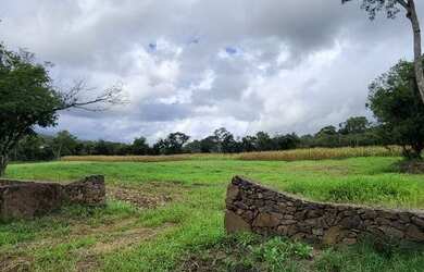 Imagem: O terreno possui 13.000m² de Área e está localizado em Nova