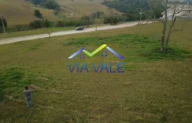 Imagem: O terreno possui 1.216m² de Área e está localizado em Bandeira