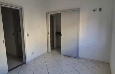 Imagem: O apartamento possui 2 Dormitórios, 1 Banheiro, 40m² de Área