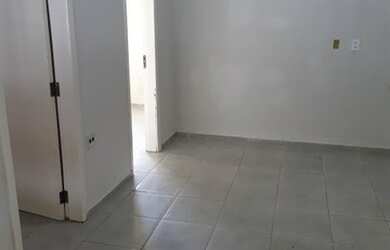 Imagem 7: Casa para aluguel e venda possui 70 metros quadrados em COHAB Anil I