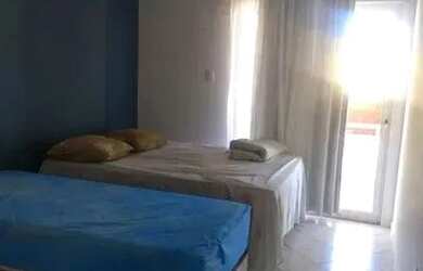 Imagem: A casa possui 2 Dormitórios, 1 Banheiro, 1 Vaga na garagem