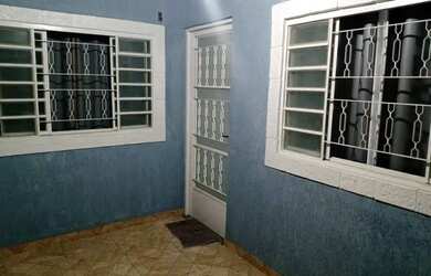 Imagem: A casa em condomínio possui 2 Dormitórios, 1 Banheiro, 59m²