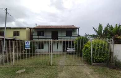 Imagem 2: Casa e terreno grande. 2 Vagas na garageme4 Dormitórios