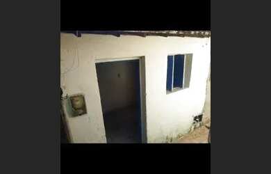 Imagem: A casa possui 1 Dormitório, 1 Banheiro e está localizado
