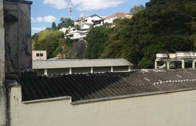 Imagem: O apartamento possui 2 Dormitórios, 1 Banheiro e 72m² de Área