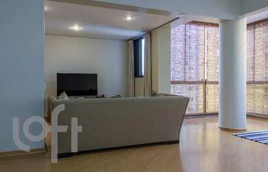 Imagem: O apartamento possui 4 Dormitórios, 4 Banheiros, 4 Vagas na