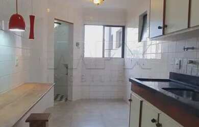 Imagem: O apartamento possui 3 Dormitórios, 2 Banheiros, 1 Vaga na