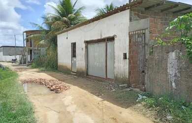 Imagem: A casa possui 1 Dormitório, 1 Banheiro, 1 Vaga na garagem