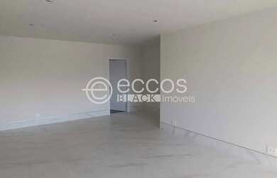 Imagem: O apartamento possui 3 Dormitórios, 4 Banheiros, 4 Vagas na