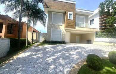 Imagem: A casa em condomínio possui 3 Dormitórios, 3 Banheiros, 2