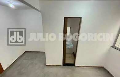 Imagem 10: MÉIER - RUA AQUIDABÃ - CASA DE VILA LINEAR EM ESTADO DE PRIMEIRA LOCAÇÃO...