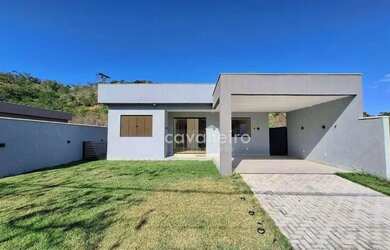 Imagem: A casa em condomínio possui 3 Dormitórios, 2 Banheiros, 2