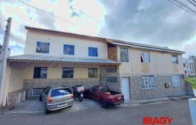 Imagem: O apartamento possui 2 Dormitórios, 1 Banheiro, 33m² de Área