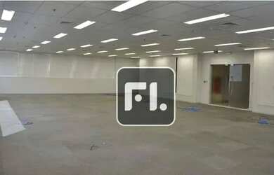 Imagem: O depósito possui 5 Vagas na garagem, 245m² de Área e está