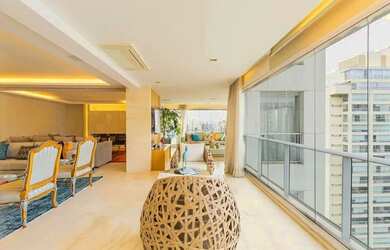 Imagem 5: Alto Padrão, 4 suítes, 5 vagas, quadra de tênis profissional, Condomínio...