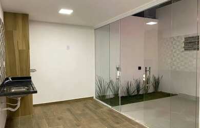 Imagem: A casa em condomínio possui 3 Dormitórios, 2 Banheiros e