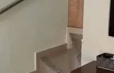 Imagem 4: SOBRADO - CAMPESTRE - SP. Churrasqueira, Ar-condicionado, Guarda roupae74m²...