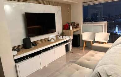 Imagem: O apartamento possui 3 Dormitórios, 2 Banheiros, 2 Vagas na