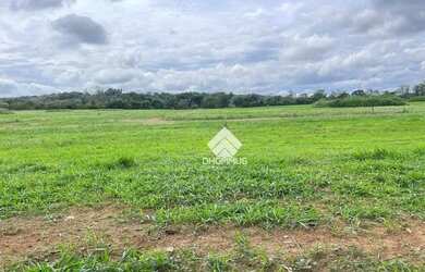 Imagem: O terreno possui 2.558m² de Área e está localizado em Jarinu