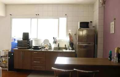 Imagem: O apartamento possui 1 Dormitório, 1 Banheiro, 1 Vaga na garagem