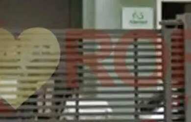 Imagem: O depósito possui 4 Vagas na garagem, 330m² de Área e está