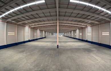 Imagem: O depósito possui 5 Vagas na garagem, 5.400m² de Área, Imóvel