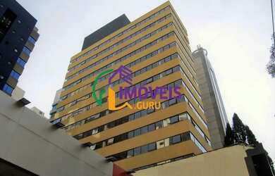 Imagem: O depósito possui 4 Vagas na garagem, 175m² de Área e está